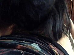 Mi amiga me despierta con un toque suave