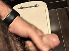 I jerked off quickly in the shopping bathroom