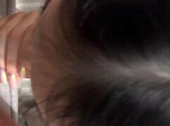 Podvádím kluka s jeho kamarádem v kuchyni