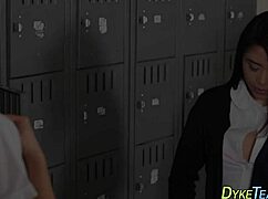 teen lesbians licks babe