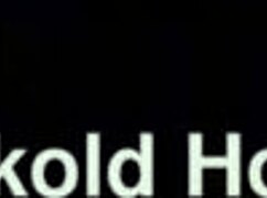 Marido Corno Assistindo A Esposa Num Menage A Trois Na Pr�pria Cama