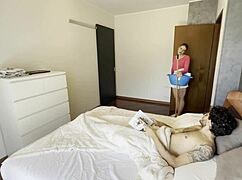 Ты трахнул рыжую уборщицу из отеля и кончил ей в рот?