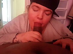 Amateur BBW Sucks Dick Well
