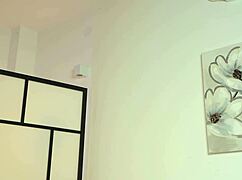 優秀巨乳女子大生が部屋でエロエロことしまくり！