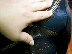 morena tatuada e toda gostosa grava conteúdo com o brazuca