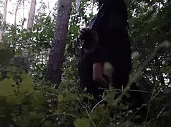 Le meto verga en la boca a mi hermanastra en el bosque pa que no nos pille su novio