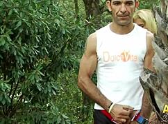 Centro De Internamiento Para Maduras Ninfómanas Las Maduritas Se Follan A Sus Cuidadores