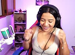 Streamer Couple Fucks Live on Stream 😍