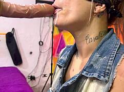 Prijatelj me prevario da sisam njegov kurac i svršim u usta