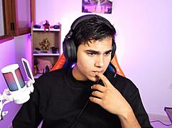 Streamer Couple Fucks Live on Stream 😍