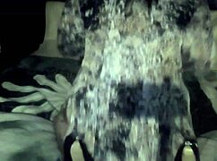 Klaudiaambergirl, készen állsz a maszturbációjára 9?? Kézével simogatja a picsáját