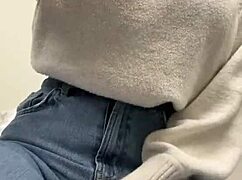 Quick Orgasm In Doctor's Office!