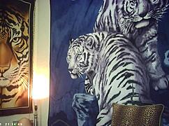 Зад кадъра Maxxx Loadz се ръчка с магическо движение