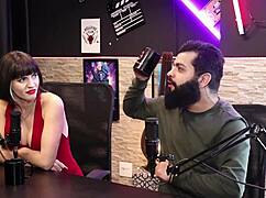 레이디 스노와 로드 케노비의 센슈얼 캐스트 최고 순간 파트 5 시어 레드에서 봐