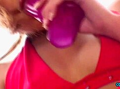 야외에서 애널 장난감 쓰다가 아시안 금발이 뜨거운 쓰리섬으로 DPD돼