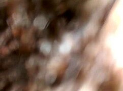 J Marie zuigt mijn lul voor het eerst