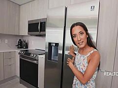 Sewa bareng baju robek enak banget