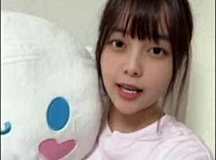 kanojo no yoga owari ni kareshi to sex de mata ase o kaku kanojo ase kusai no ga koufun suru kapuru no sex