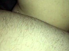 تاخد زبه العملاق عميق في طيزها