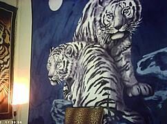 Behind Scenes Babe Feels Dick In Shaved Pussy