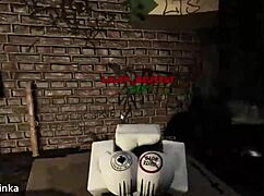 Comgirl říká: Dostala jsem tvrdý výprask v Roblox kondomu po Der Hoodu