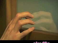 Tatlı küçük memeli sarışın 18+ köpek stili sert sikiliyor