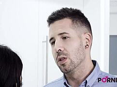 4K sexy Latina Canela Skin chce od Kevina White šukat prdel a tvrdě squirtuje