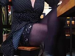 madura venezolana se deja follar por un ecuatoriano usando la camiseta de la vinotinto