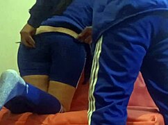 Sınıfın en orospu kızını eve film diye götürüp verga soktum sıcakken kıcık sallıyor