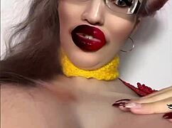 Boginja daje uputstva za masturbaciju pre sastanka.