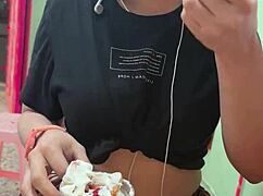 Tuhan maafkan aku tapi sepupu tiriku pengen banget