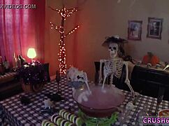 Step sister, swallow that taboo fun