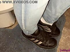 Watch Me Give You My Hot Pee From This Curvy Body