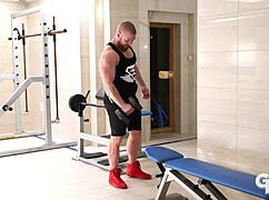 Skinny blonde Nikki Riddle performs unique rimjob on boyfriend