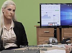 loan4k negociando con la due�a de la tienda de lencer�a desnuda