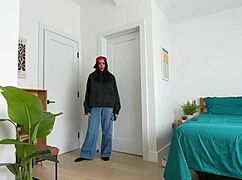 Cum on my natural big tits, stepsis roxie sinner!