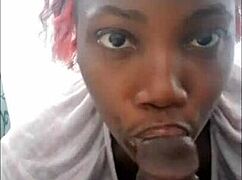 Ağzıma siki daha derin sokmak istiyorum