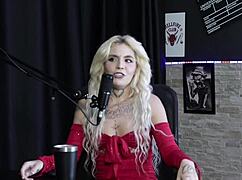 Entrou Na Prostitui��o Por Querer Dar Pra Todo Mundo Foi Demitida Por Transar No Sal�o Da Pastora E Falou Dos Seus Relacionamentos - Kyra Sex Sheer Red