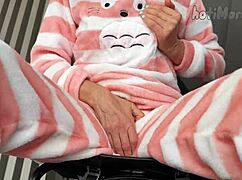 horny teen masturbating wet pussy to orgasm 😏