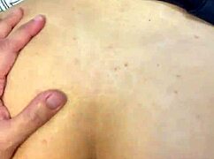 Fudendo o cuzinho rosa da cacheada gostosa at� gozar - completo no red.