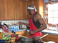 Cute teen 18+ newbie spitroasted by bbcs in double penetration.