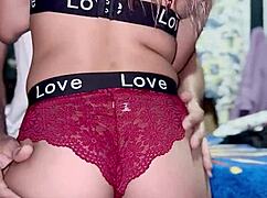 the university student visits me in my room, it's a nice surprise