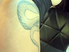 linda demais oie, she is very hot and attractive, looking great in this video