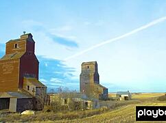 Lovely nude blonde milf jenessa dawn shows her farm and pussy