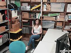 Shoplyfter bounces on lp officer