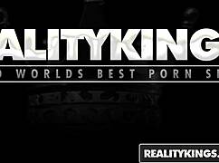 give me an oh? amber gray and selena sosa in we live together.