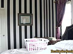 Doggystyle pornstar spunk! 😈