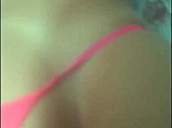 fiquei mostrando a bucetinha pra um cara no marcado e depois ele foi na minha casa arregaça minha bucetinha