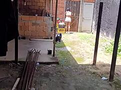 el esposo de mi vecina viene a proponerme un negocio no quiero enganar a su esposa