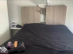 logo que acordo de manha cedo gosto de me masturbar e fazer uma brincadeira anal 😏